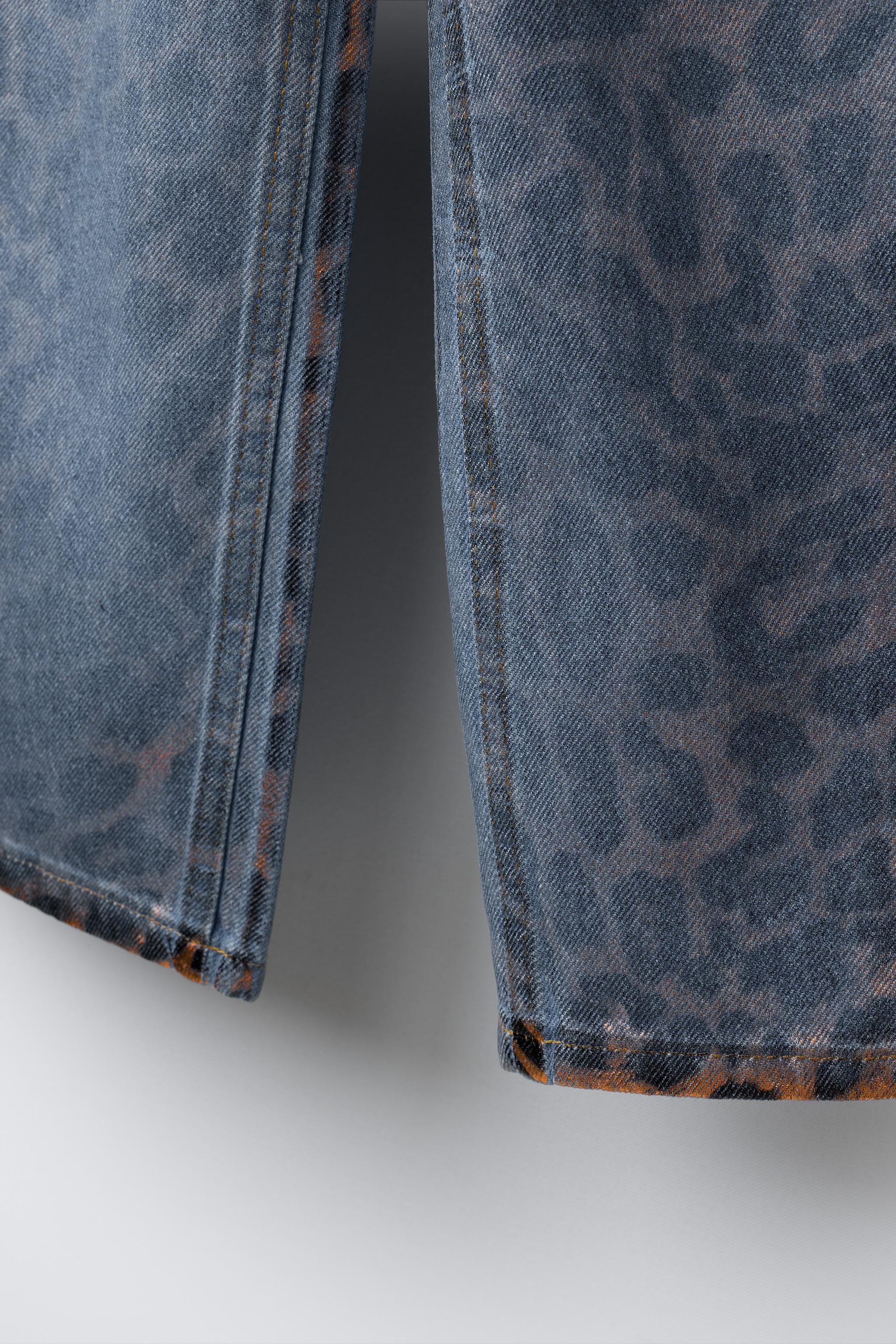 SHINY ANIMAL PRINT WIDE LEG JEANS